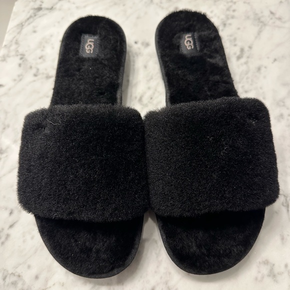 UGG Shoes - Ugg Women’s Black Slippers